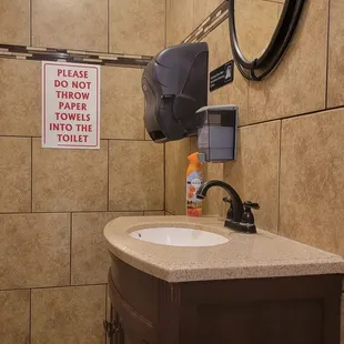 Women&apos;s bathroom
