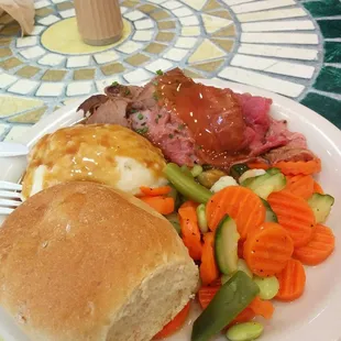 Roast beef, mashed potatoes, veggies, roll