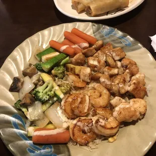 Chicken and shrimp habachi and spring rolls are amazing!!!!