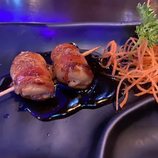 Scallop bacon maki w/ teriyaki sauce