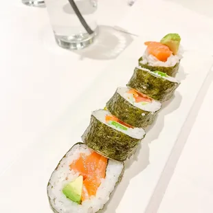 salmon avocado roll