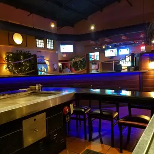 sushi and sashimi, interior