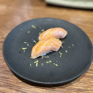 Salmon Nigiri