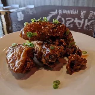 Osaka sticky wings (8p)