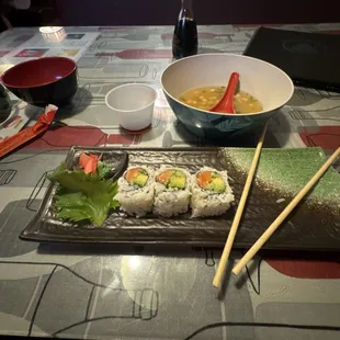 Alaska roll/Miso soup (x2)
