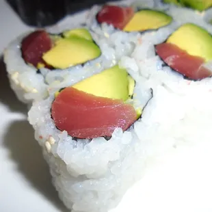 Tuna &amp; Avocado Roll