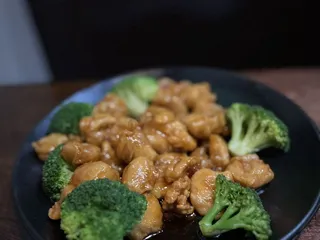 Tokyo Sushi & Grill