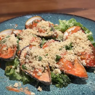 Dynamite Mussels