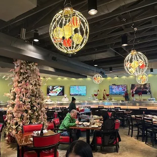 the interior of a japanese restaurant