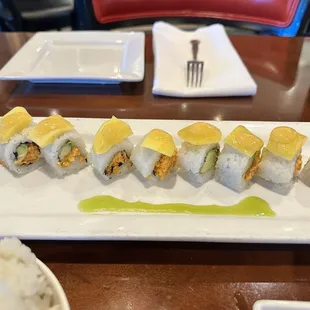 Mango lobster roll