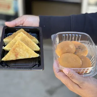 Ig: @eat_with_jeleneeee | butter mochi and Peanut butter chocolate chip mochi