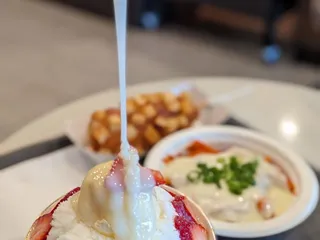 Deluna Dessert Cafe