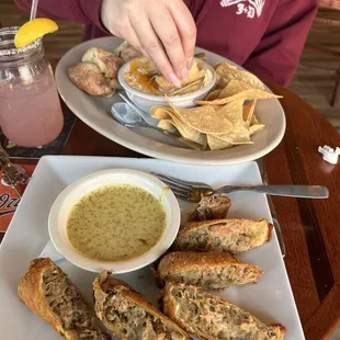 Crab dip with awesome bread and very tasty Cuban Eggrolls.
