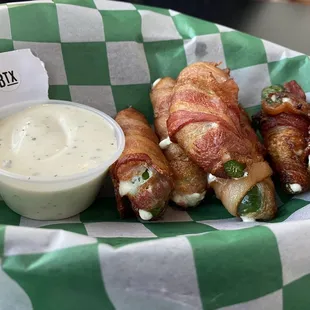 Jalapeño poppers