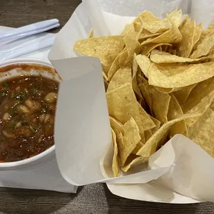 4oz salsa and chips. Great salsa!