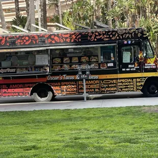 Fantastic mobile vehicle restaurant