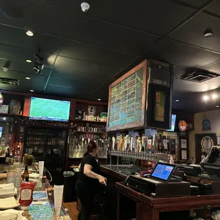 Bar at Oscar's Alehouse