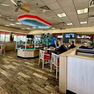 sushi and sashimi, interior
