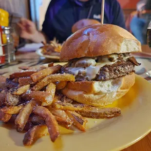 The big hongo + fries