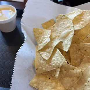 Queso and chips. (Good flavor but waaaay too watery.)