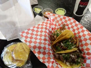 Meño's Place Taco Shop