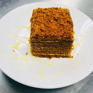 Medovik-honey cake