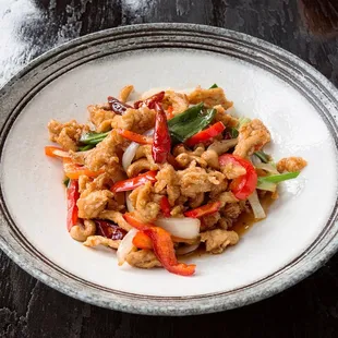 Country Chicken : Stir-fried battered chicken with cashew, onion, garlic, red bell pepper &amp; home-made honey ginger sauce.
