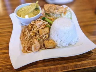 Zen Yai Thai Restaurant