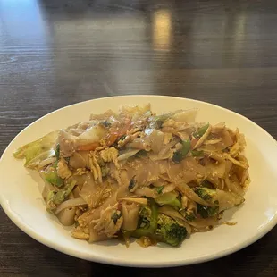 Drunken Noodles (dinner size) with chicken