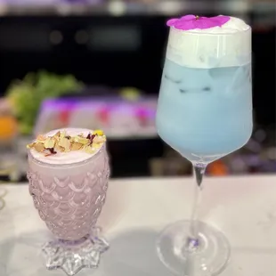 Rose latte, butterfly pea latte