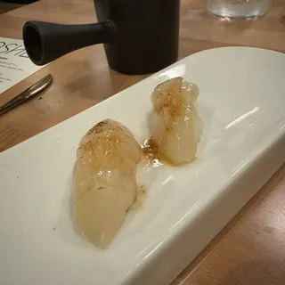 Scallop Nigiri