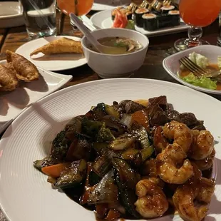 Hibachi Steak Hibachi Shrimp Gyoza Seaweed Salad