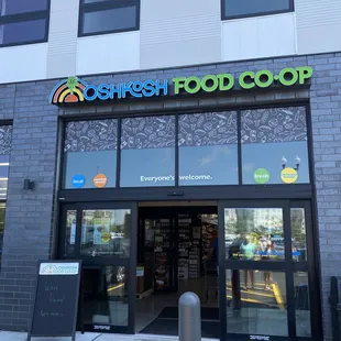 the entrance to oshkosh food coop