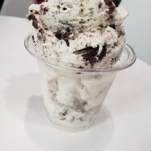 Delicious two scoop ice cream, cookie dough and Oreo.