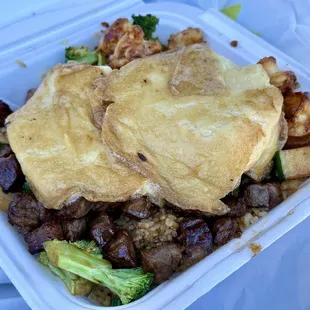 Steak &amp; Shrimp W/ 2 Egg Yokes  @ColumbusFoodDude