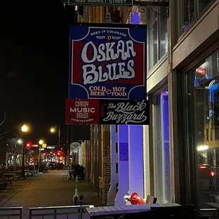 the outside of the restaurant