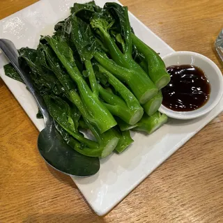 Chinese Broccoli in Oyster Sauce