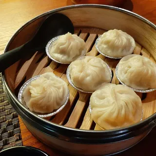Steamed Shanghai Dumplings (6)