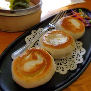 Pan Seared Mushroom Bun (3)