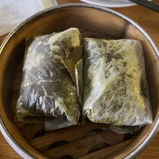 Sticky Rice Wrapped in Lotus Leaf (2)