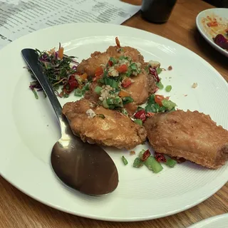 Crispy Salt and Pepper Chicken Wings (6)