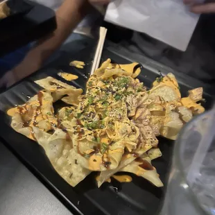 Poke nachos