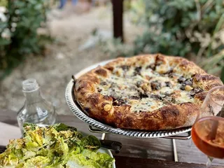 Folks Pizzeria