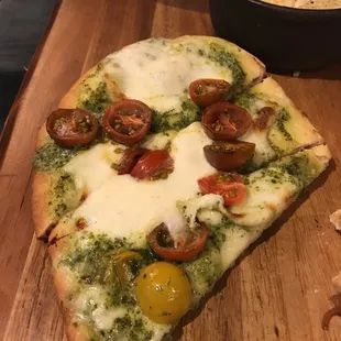 Caprese flatbread - delicious!!