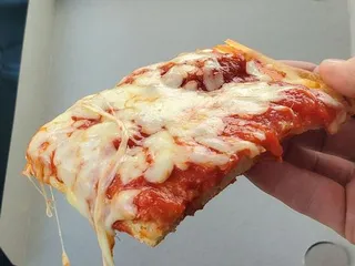 Sam's Pizza Shop
