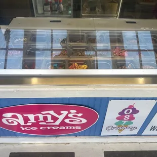 Lots of toppings to choose from!