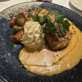 Seabass Cileno in Crosta con Salsa di Crostacei - Chilean Seabass