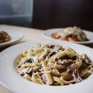 Fettucine Gorgonzola Alfredo: spinach, mushrooms, parm, gorgonzola alfredo sauce