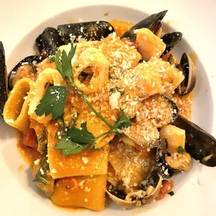 Paccheri ai Frutti di Mare