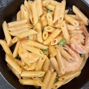 Dinner Penne Vodka (add shrimp, no prosciutto)